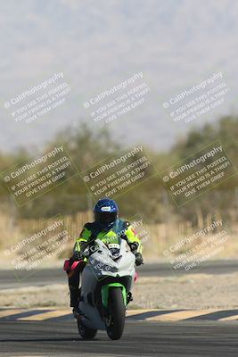 media/Oct-30-2025-Racers Edge (Thu) [[dabbdaf680]]/3-B Group/Session 2 Turn 2/